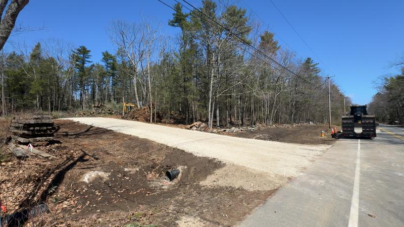 Gravel driveway construction in Southern Maine