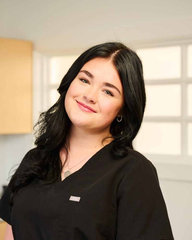Ella Farris, Medical Lead Specialist