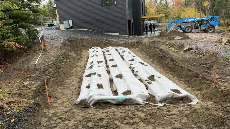 Retaining wall and grading