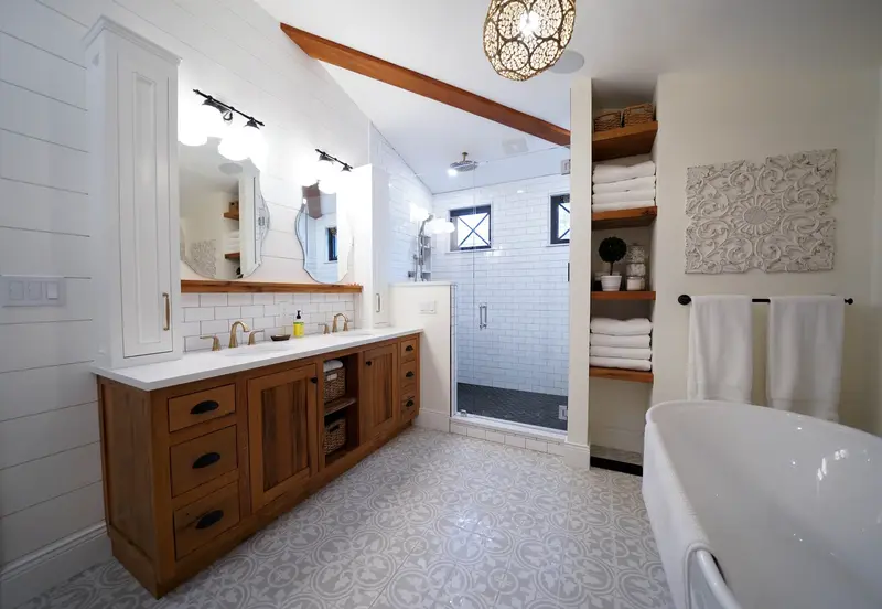 The Salt & Timber House