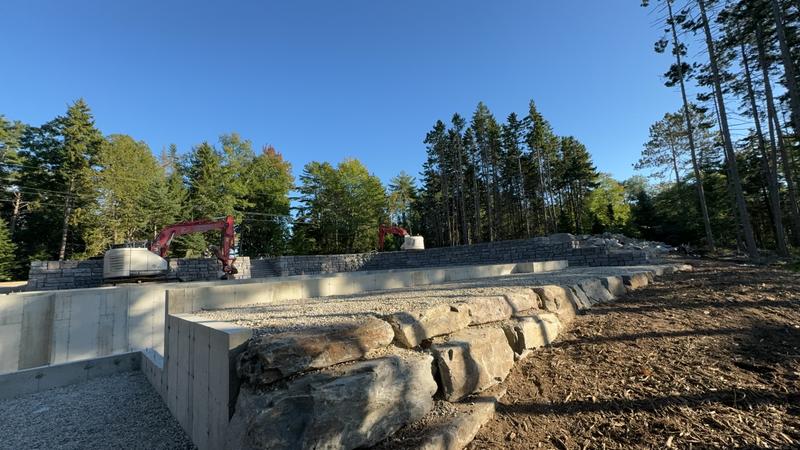 Custom landscape stone wall, Cumberland County